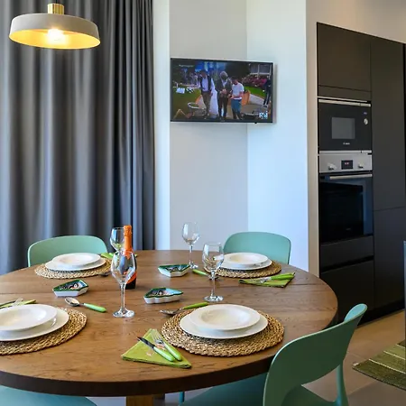 - Brand New Luxury - Naxos, Recanati *